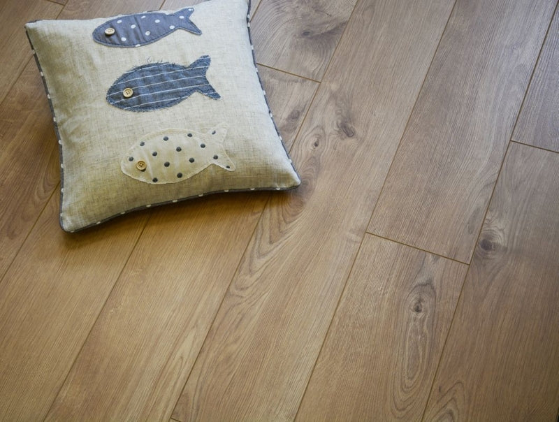 Canadia 12mm AC4 New Barnyard Oak